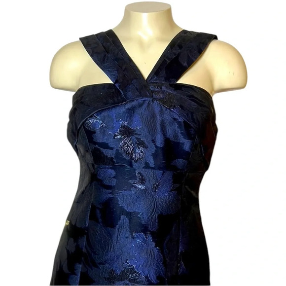 Aidan mattox navy metallic jacquard ball gown size 2 - Picture 5 of 12